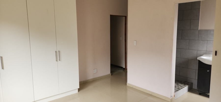 4 Bedroom Property for Sale in Palmiet Western Cape